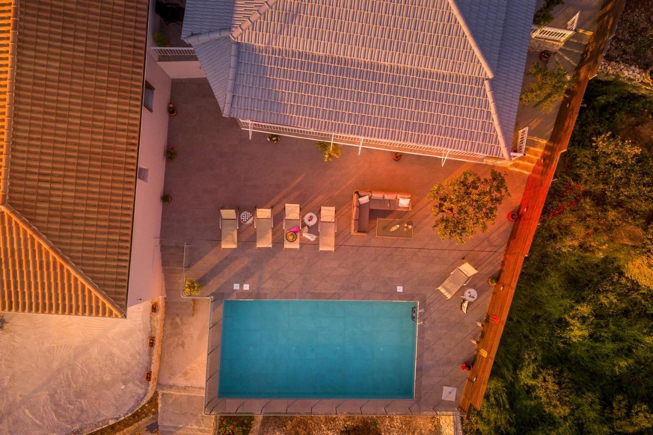 The View Villa Maries  Exterior foto